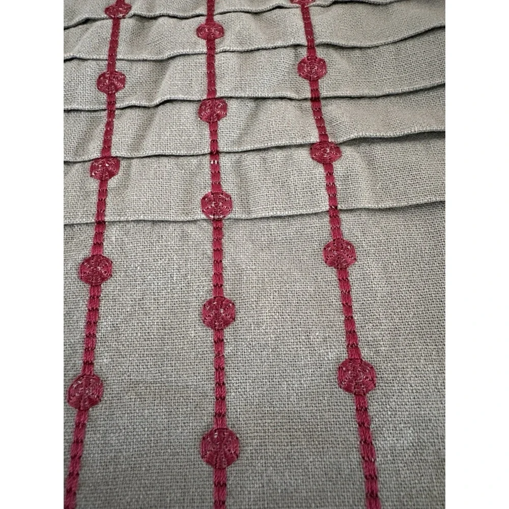 2 NATORI Cherry Blossom Square Pillow Shams Grey With Maroon Embroidery 25